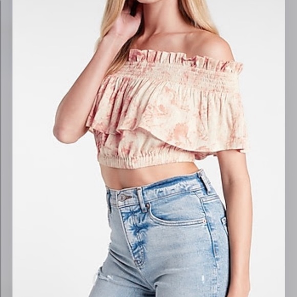 Express Tops - Express abstract crop top